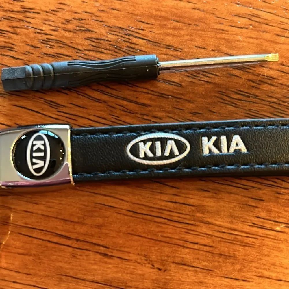 NEW KIA Keychain - Picture 3 of 5